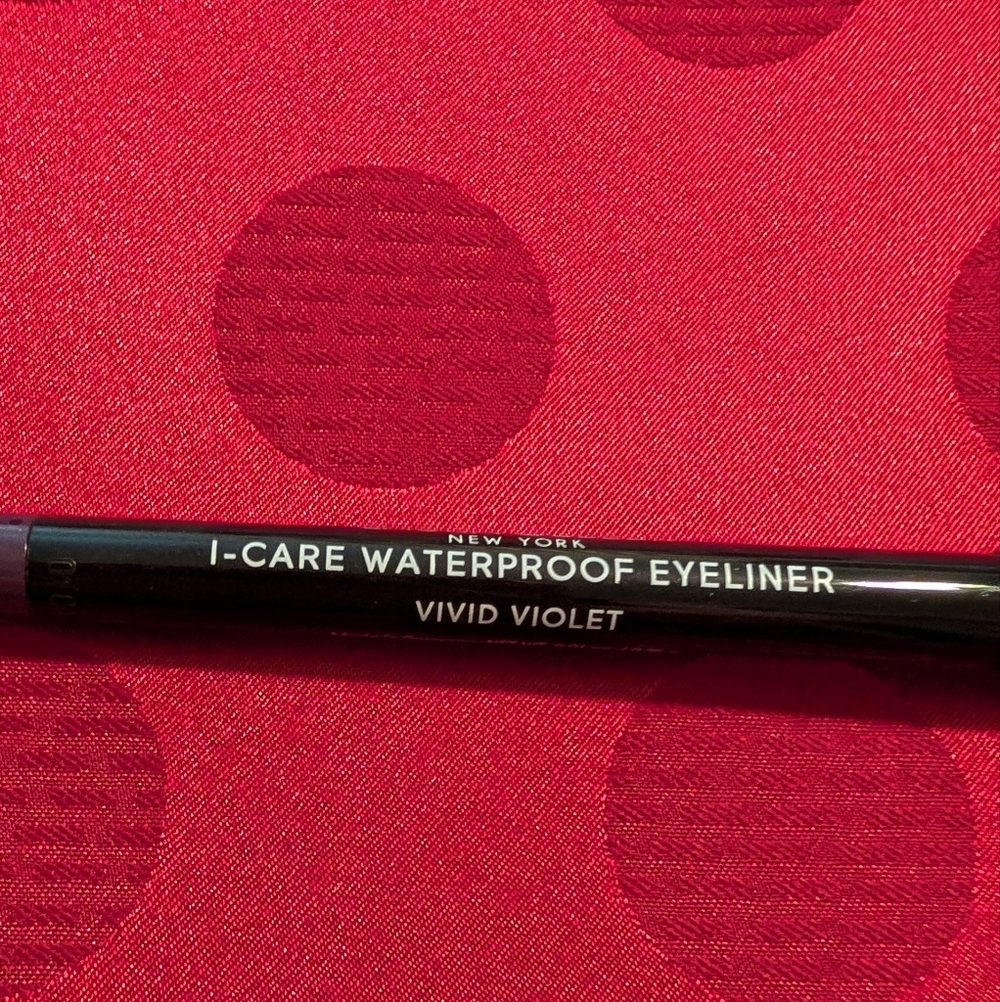 💜 Vivid Violet I-care Waterproof Eyeliner Laura Geller 🆕 Purple Eyeliner - Picture 4 of 7